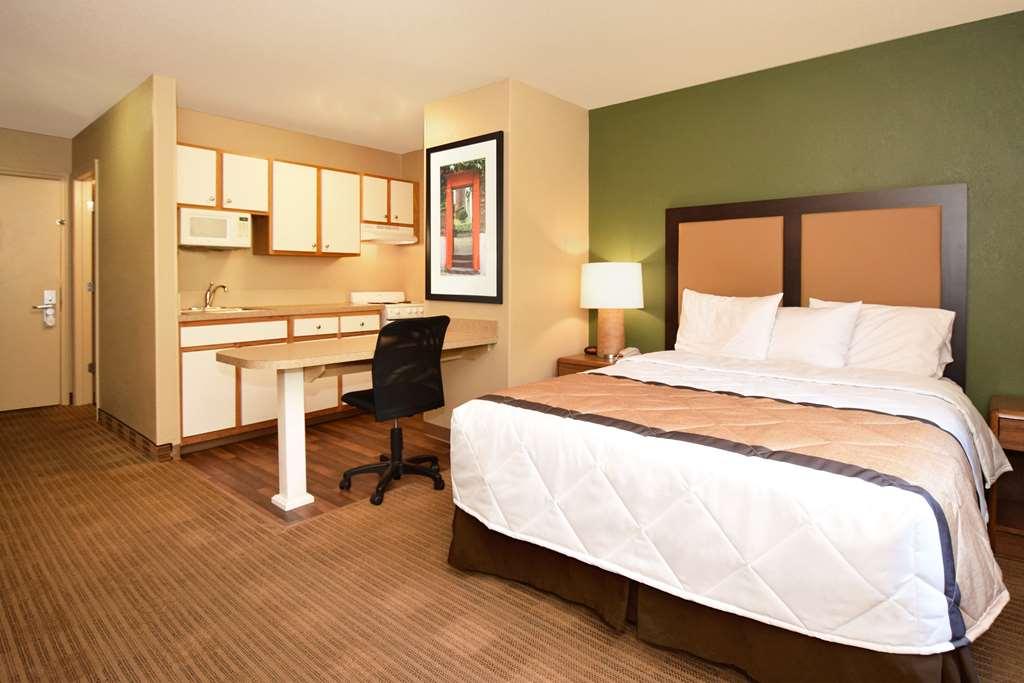 Extended Stay America Suites - Dallas - Plano Parkway - Medical Center Room photo